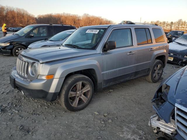  JEEP PATRIOT 2016 Srebrny