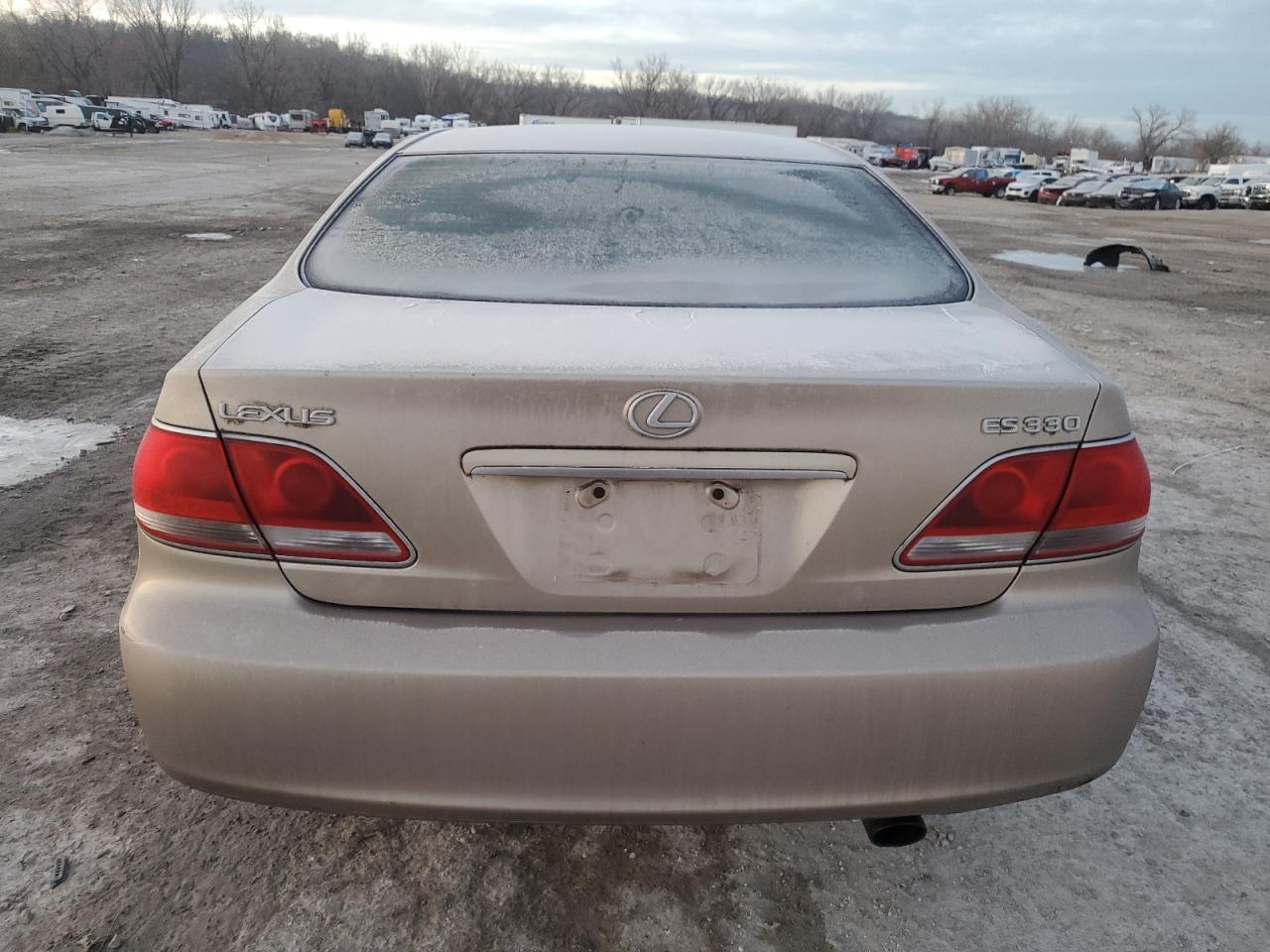 2005 Lexus ES - Image 6