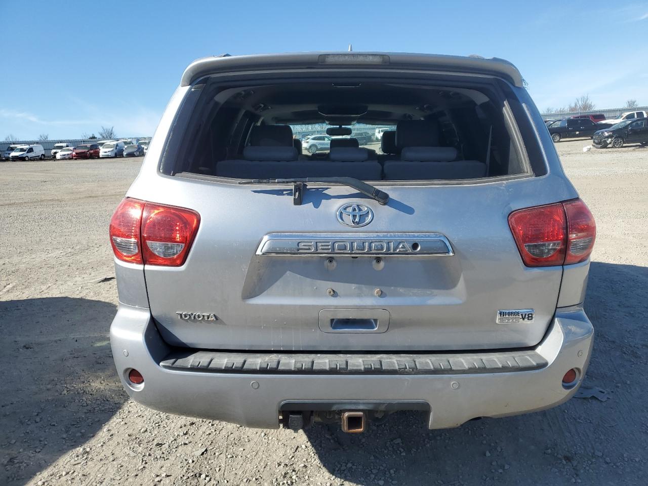 2010 Toyota Sequoia - Image 6