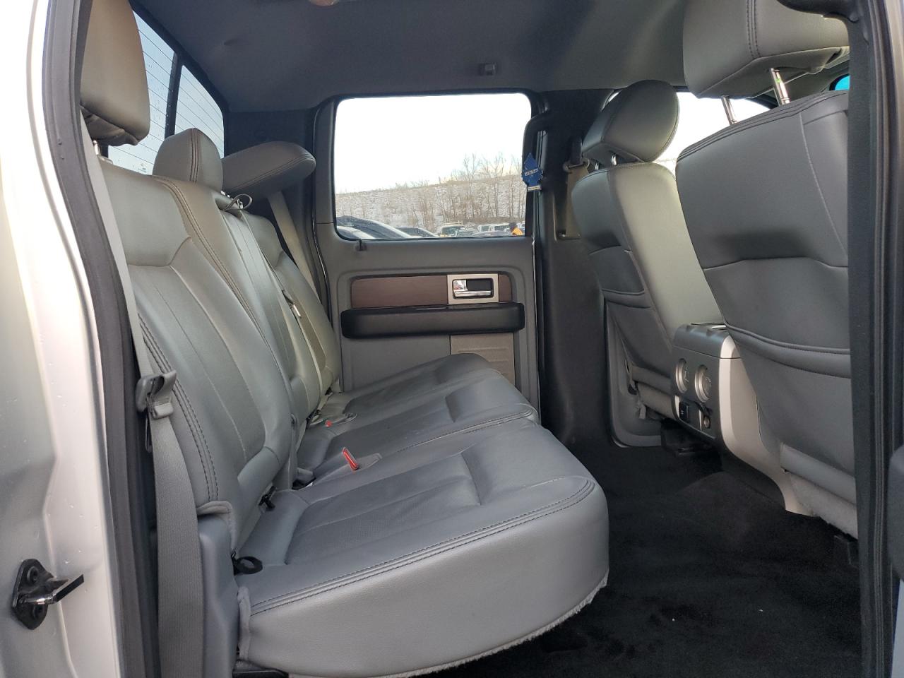 2014 Ford F-150 - Image 10