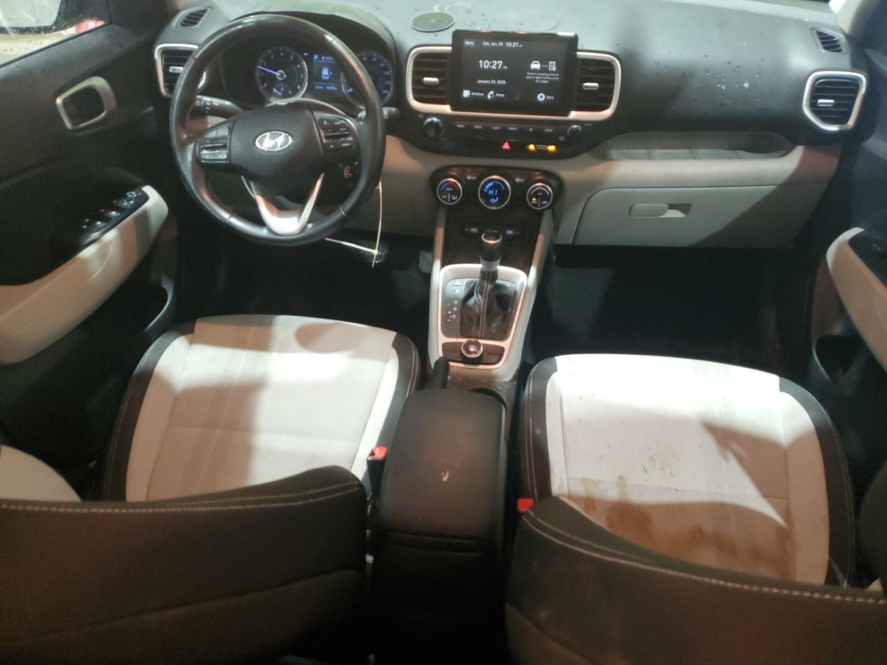 2022 Hyundai Venue - Image 8