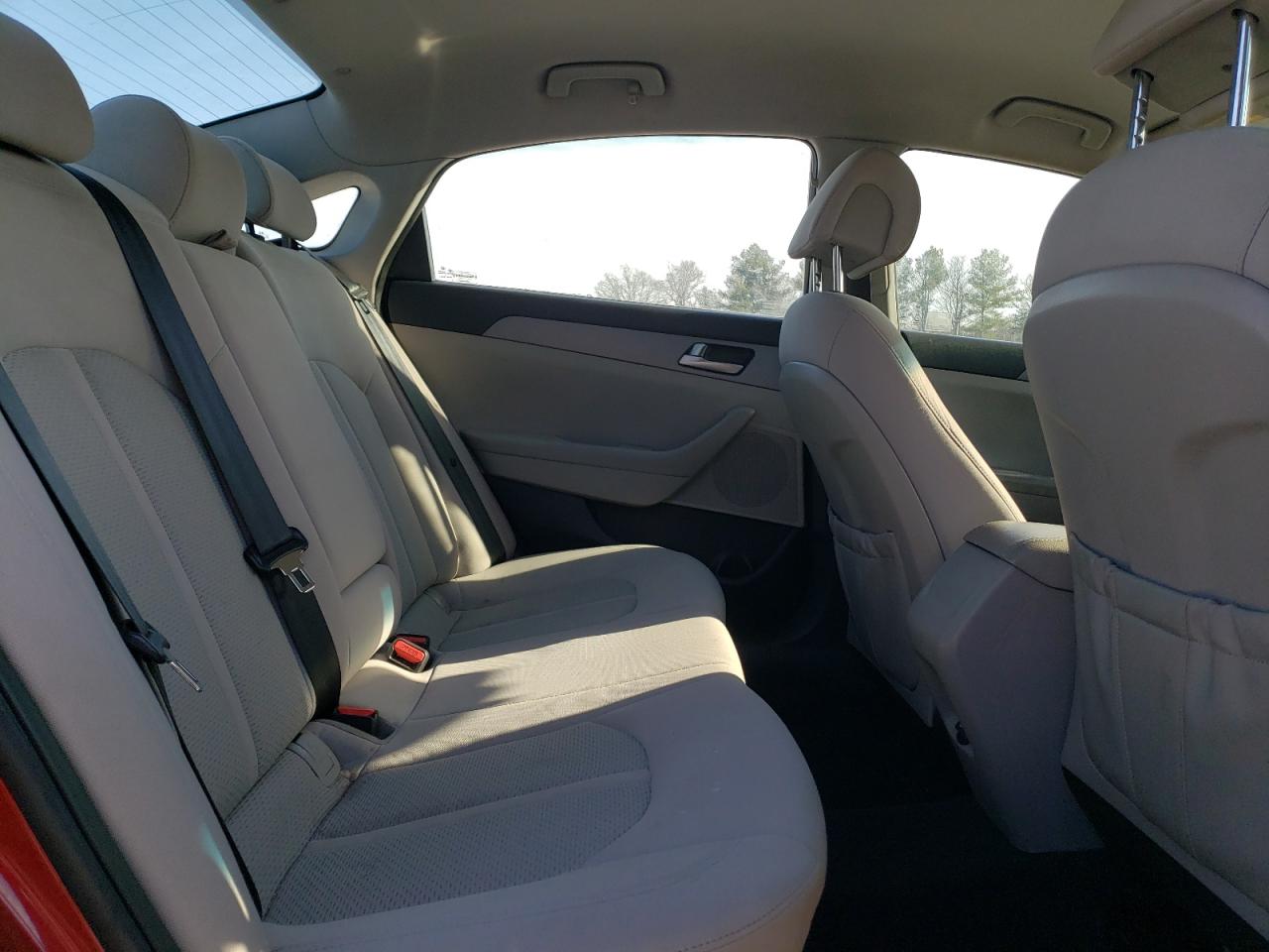 2016 Hyundai Sonata - Image 11