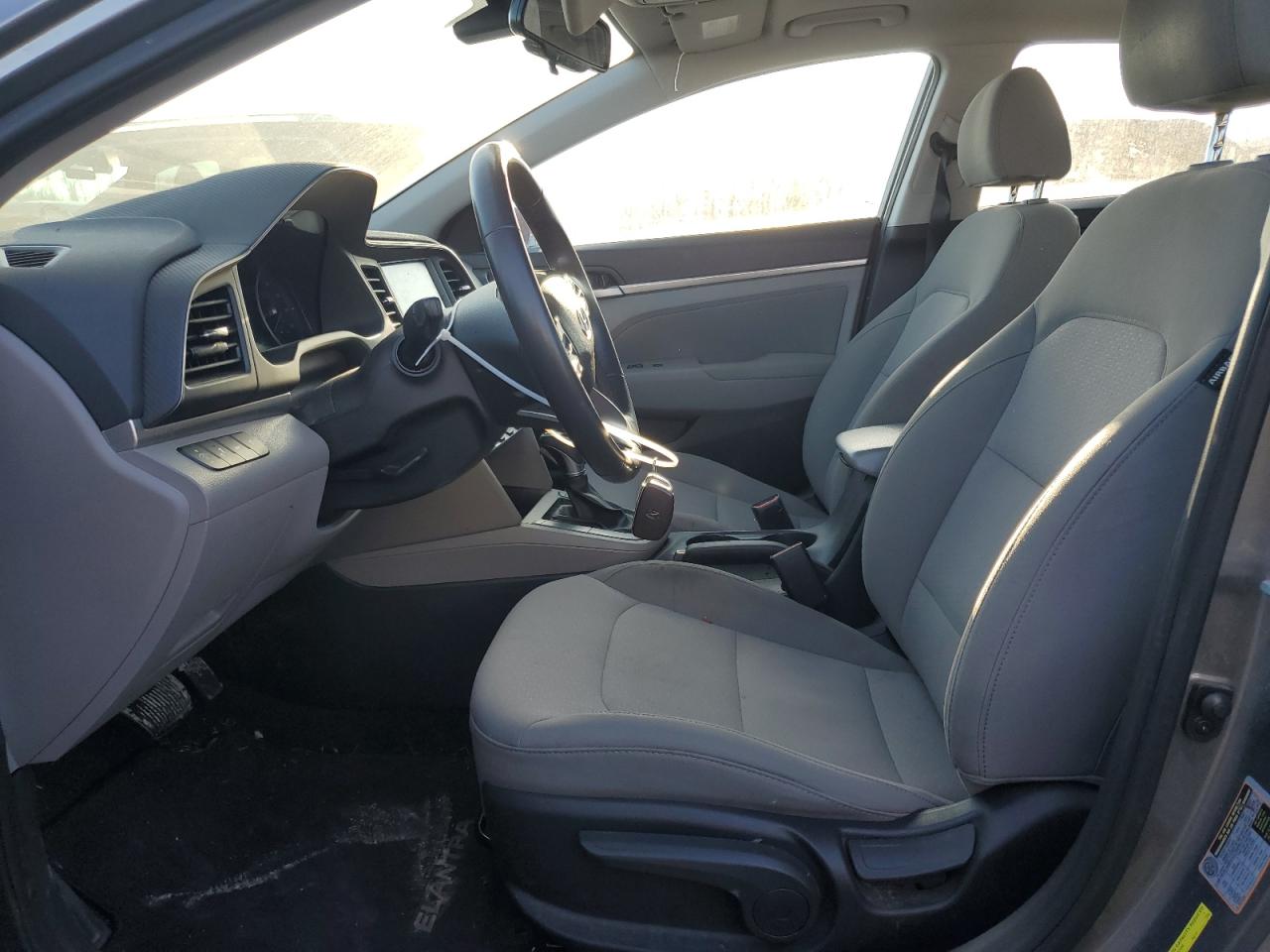 2020 Hyundai Elantra - Image 7