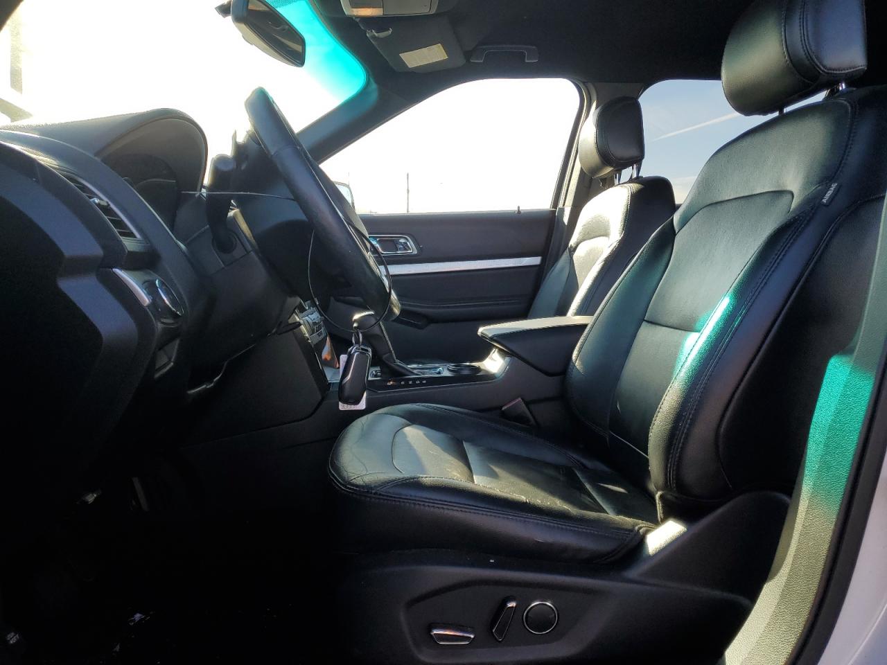 2017 Ford Explorer - Image 7