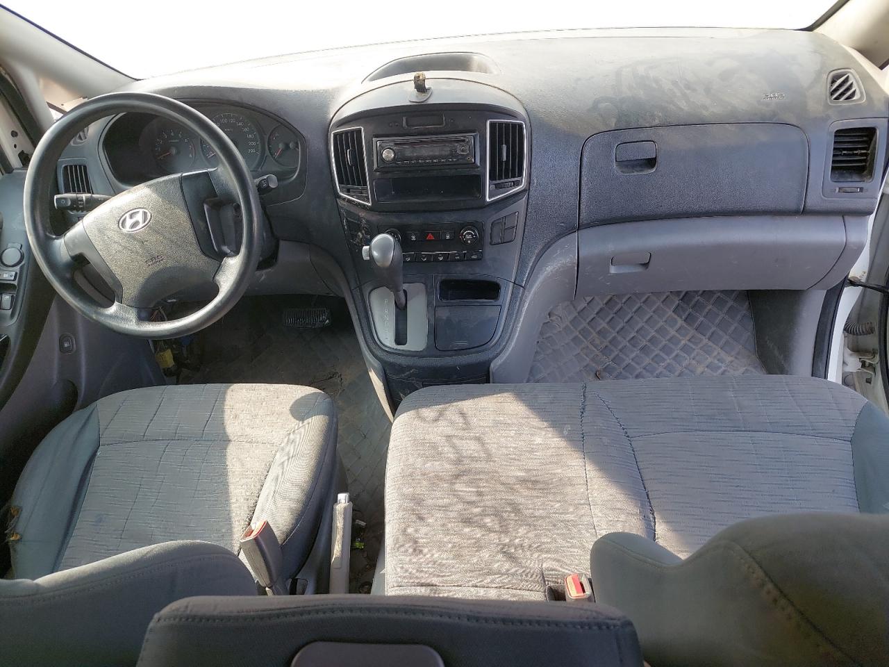KMJWA37R6HU890600 - 2017 HYUNDAI H1 - #88565425