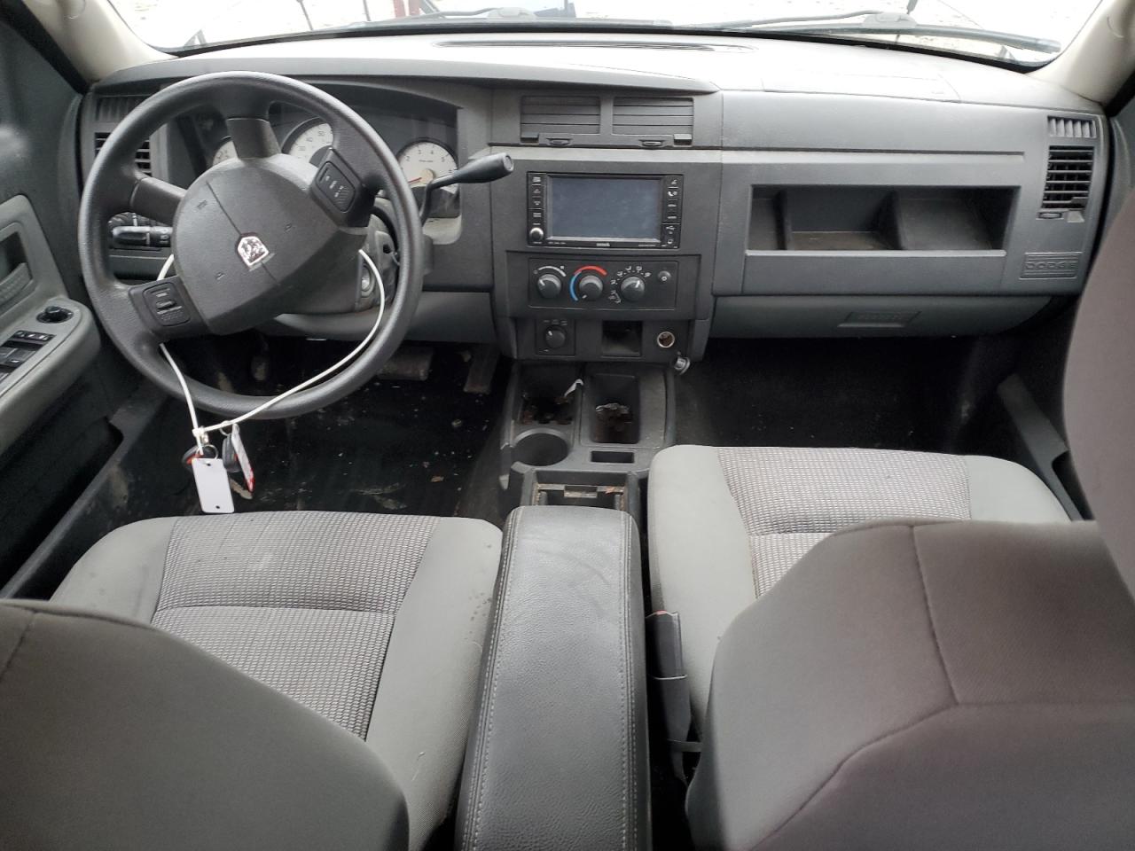 2010 Dodge Dakota - Image 8