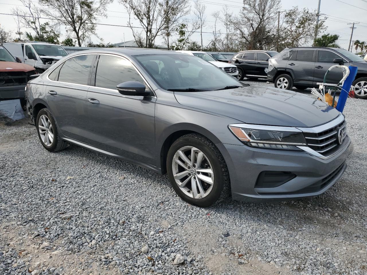 2020 Volkswagen Passat - Image 4