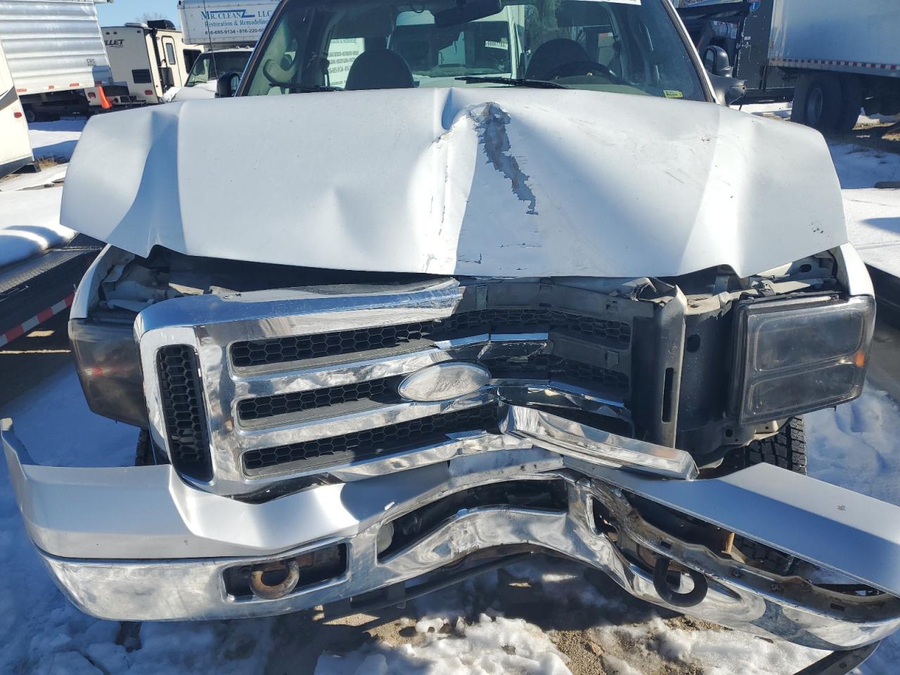 2006 Ford F350 - Image 12