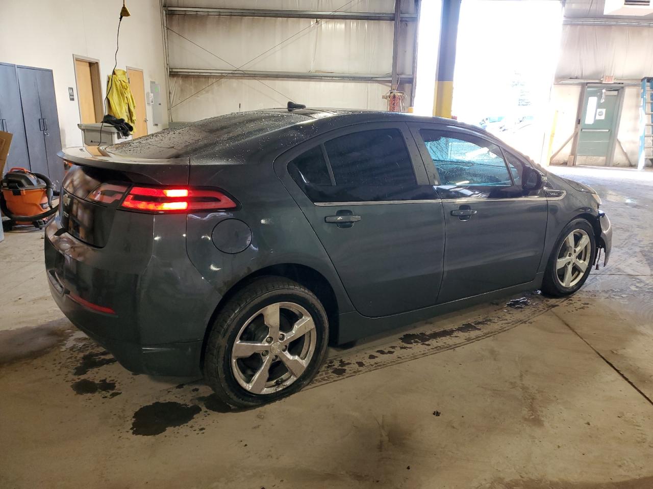 2012 Chevrolet Volt - Image 3