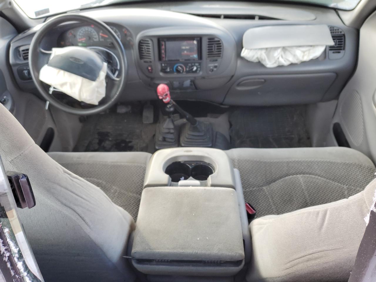 2000 Ford F-150 - Image 8