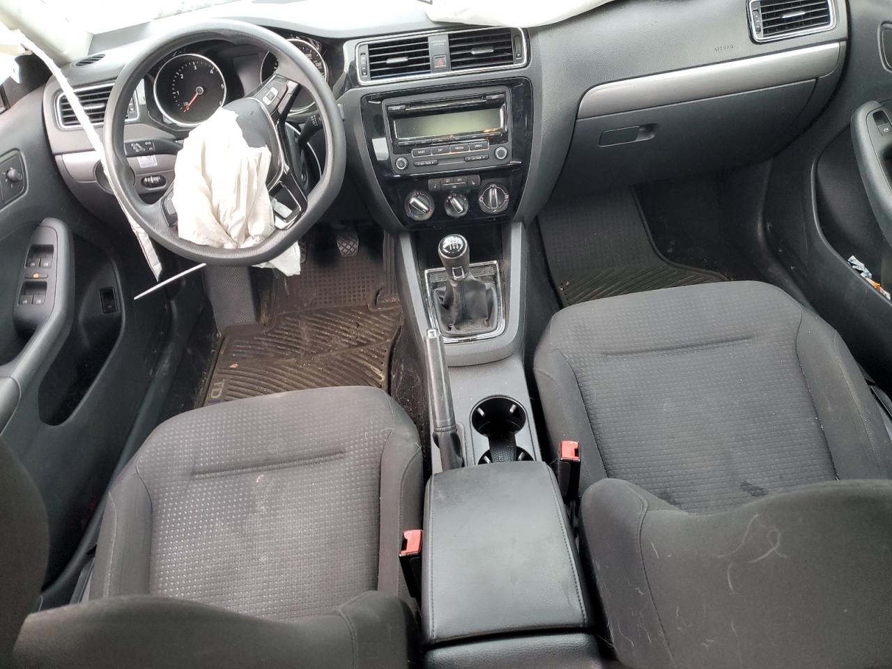 2015 Volkswagen Jetta - Image 8