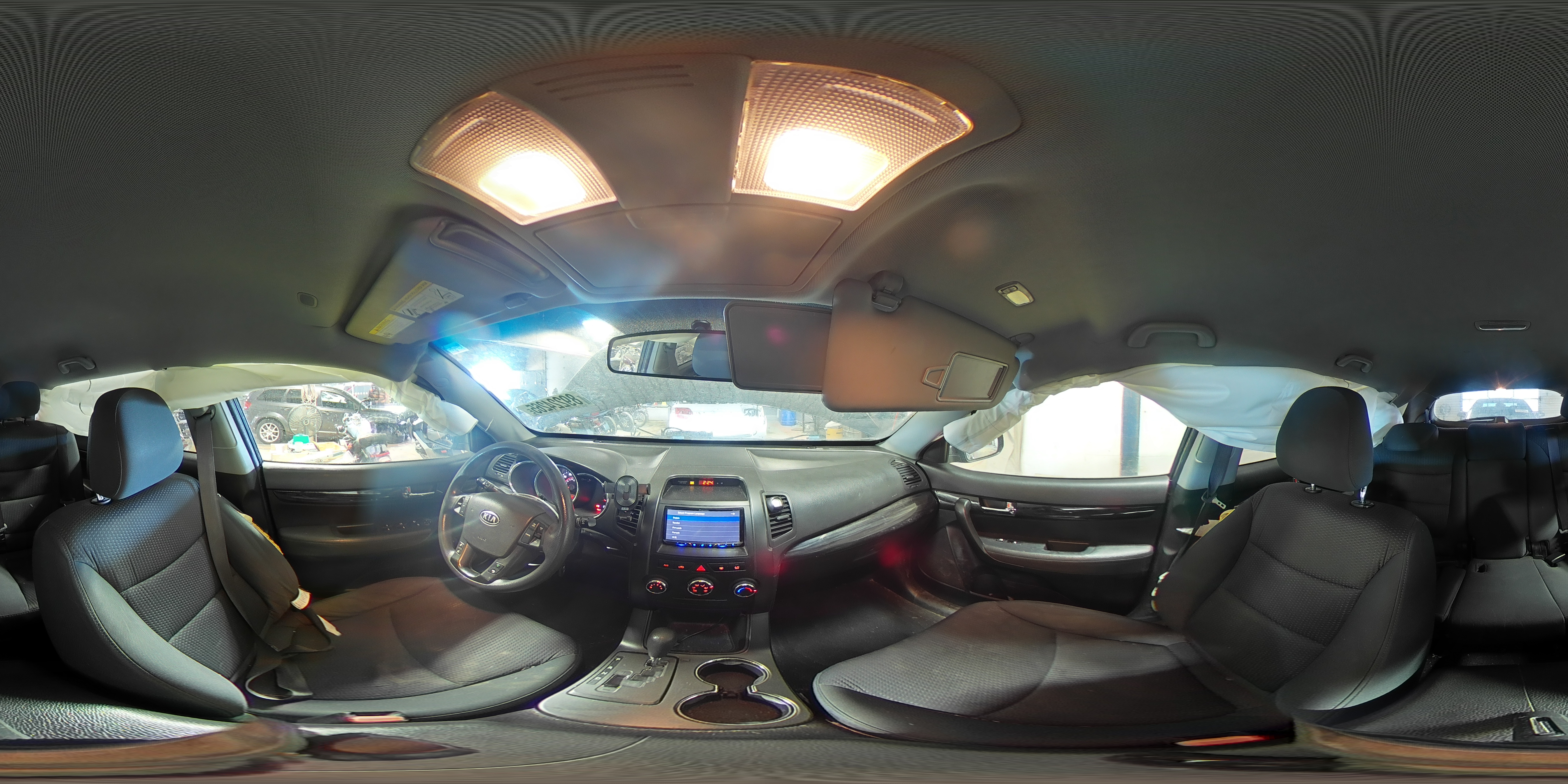 2011 Kia Sorento - Image 13