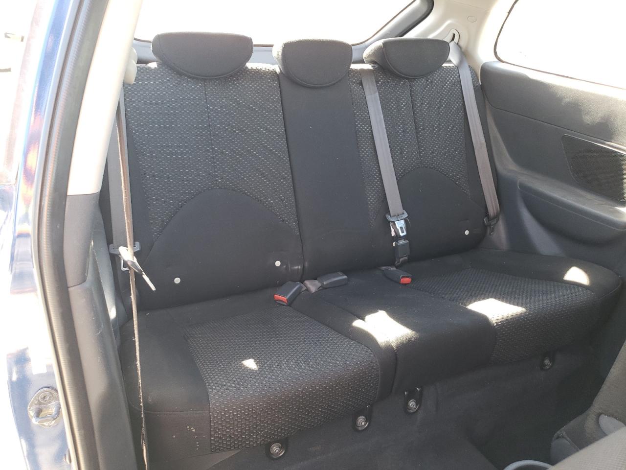 2007 Hyundai Accent - Image 10