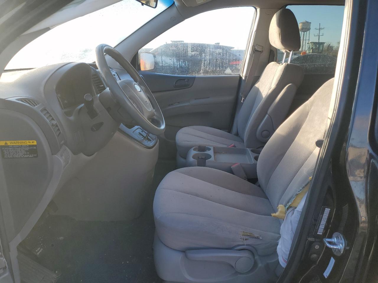2010 Kia Sedona - Image 7