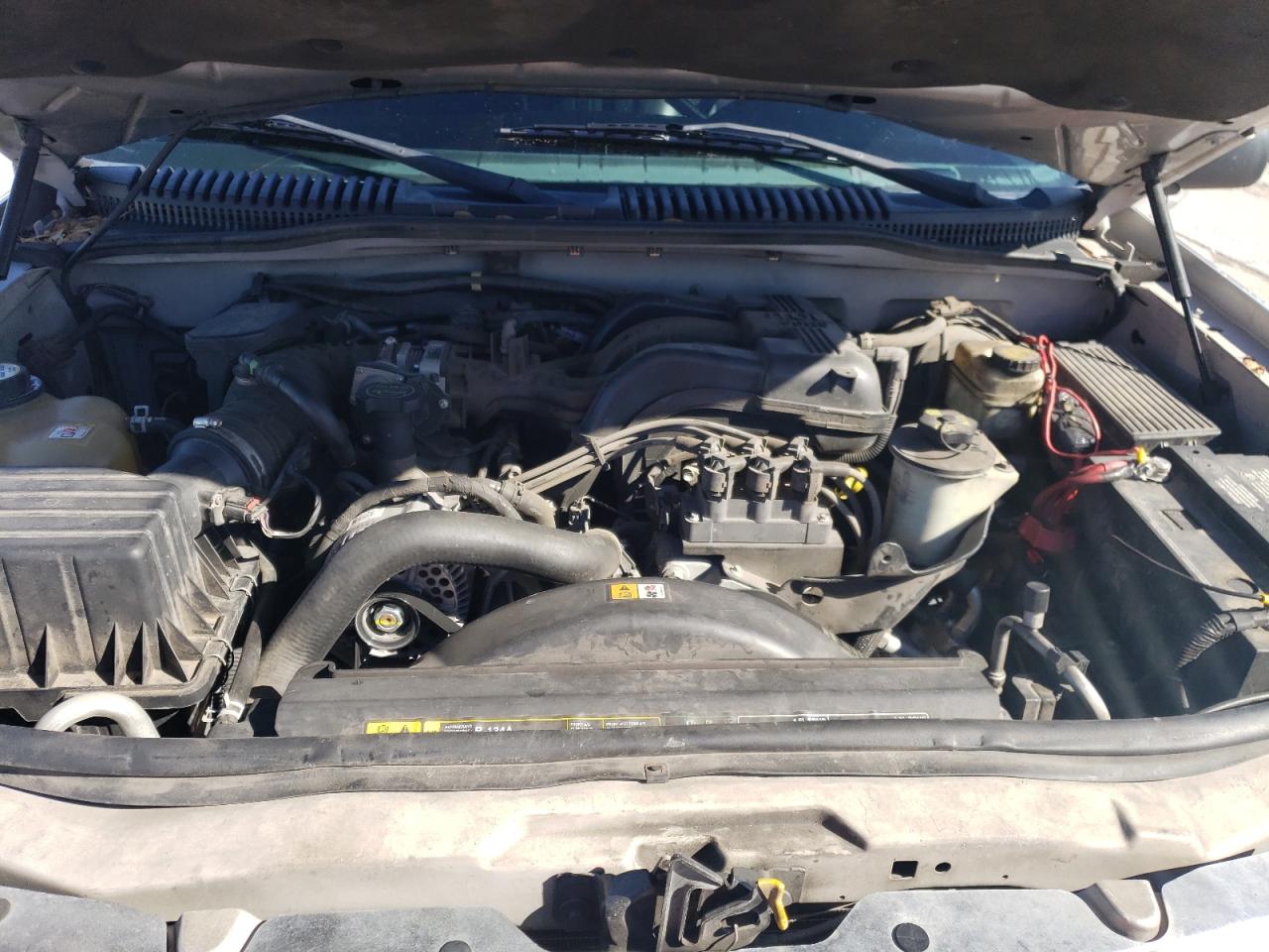 2005 Mercury Mountaineer - Image 11