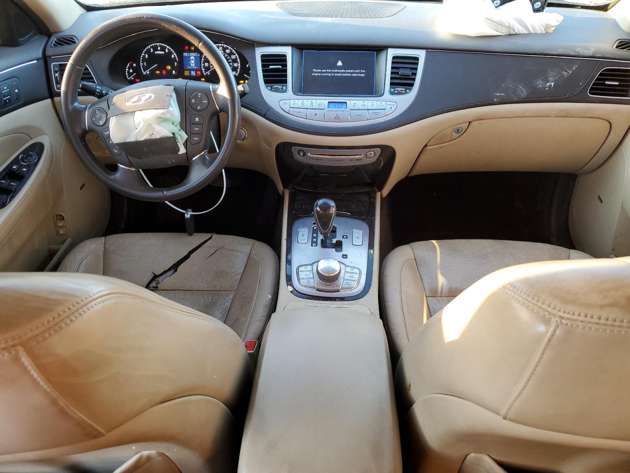 2011 Hyundai Genesis - Image 8