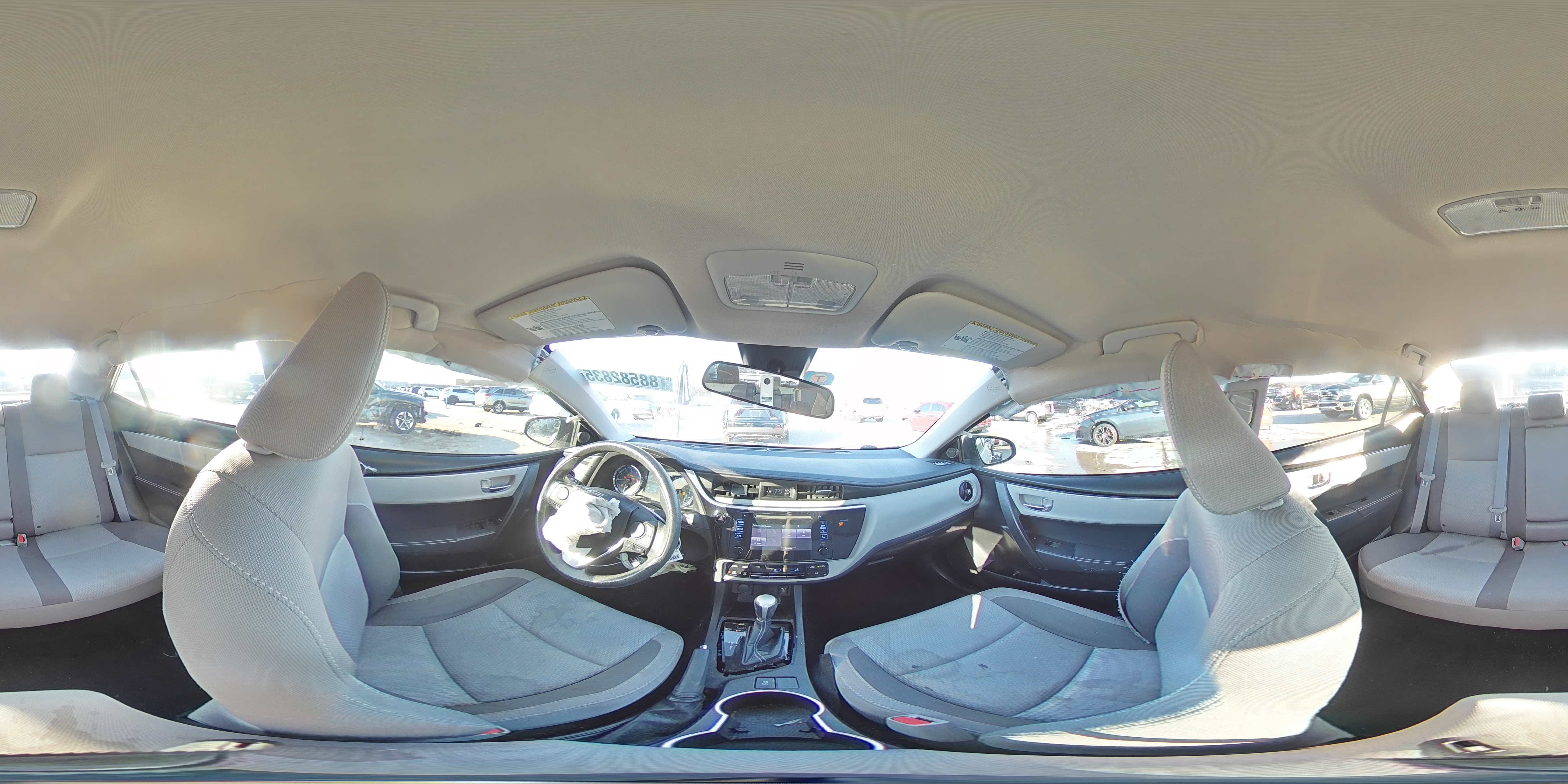 2018 Toyota Corolla - Image 15