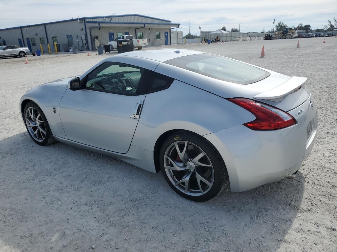 VIN JN1AZ4EH8FM443632 2015 NISSAN 370Z no.2