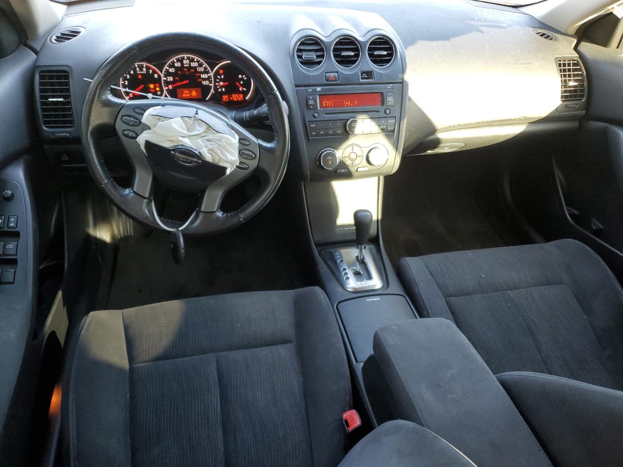 2011 Nissan Altima - Image 8