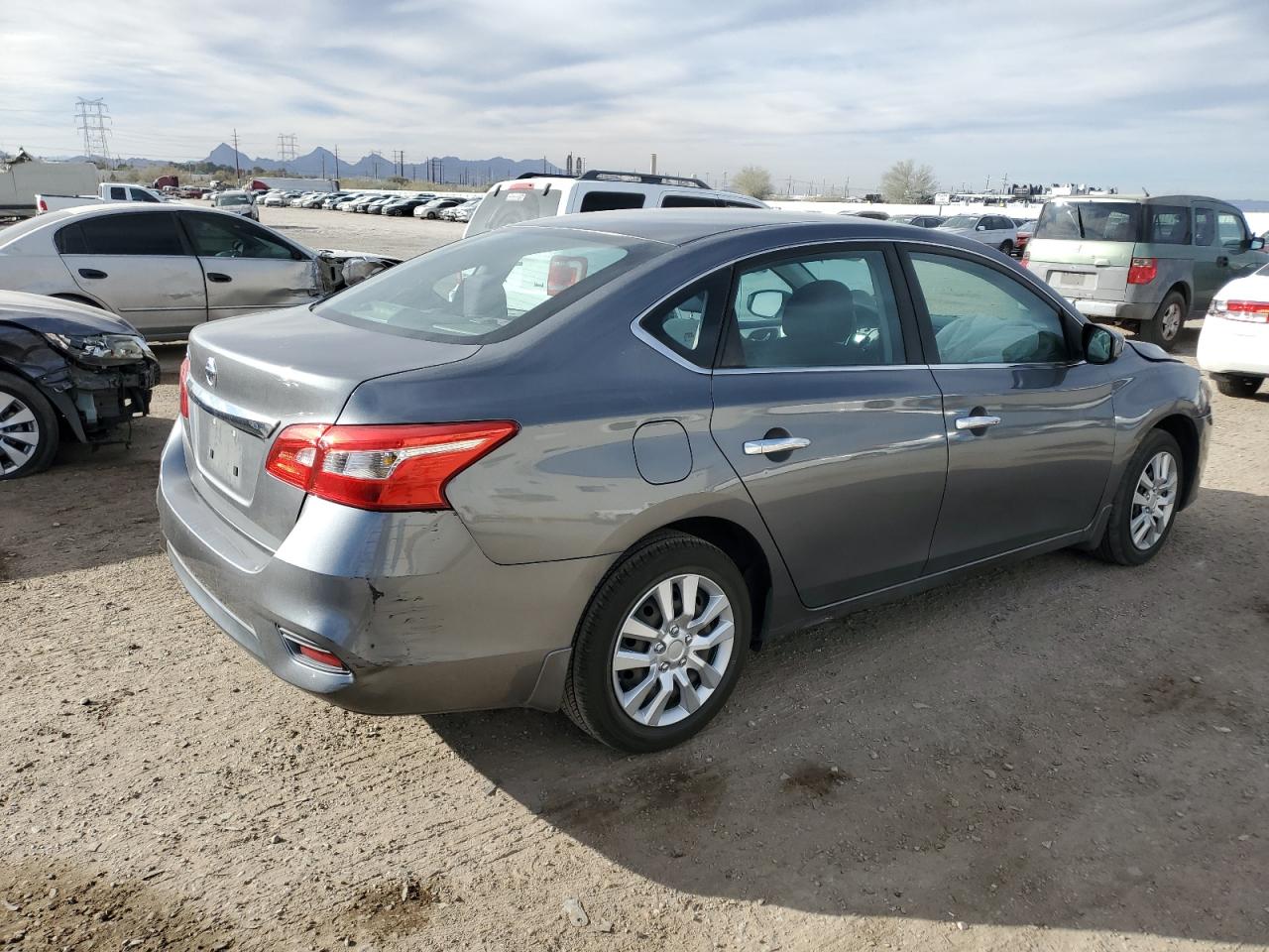 2016 Nissan Sentra - Image 3