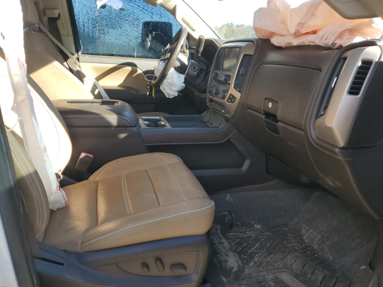 2017 GMC Sierra - Image 7