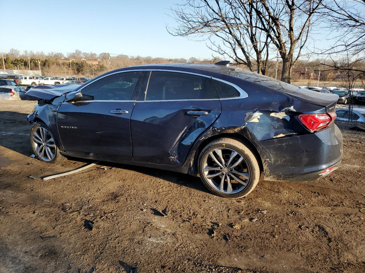 2020 Chevrolet Malibu - Image 2