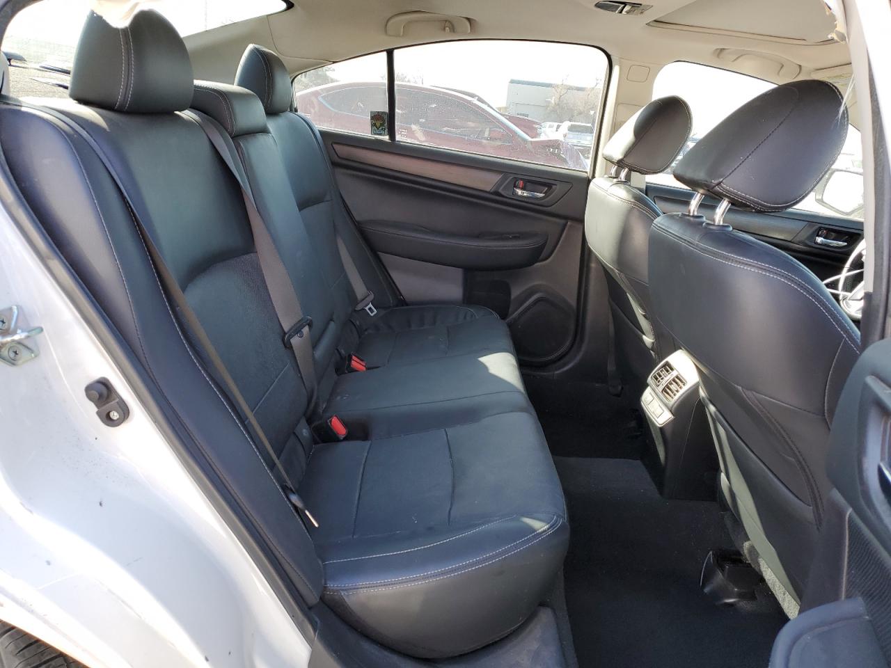 2016 Subaru Legacy - Image 11