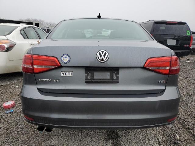 Sedans VOLKSWAGEN JETTA 2015 Szary