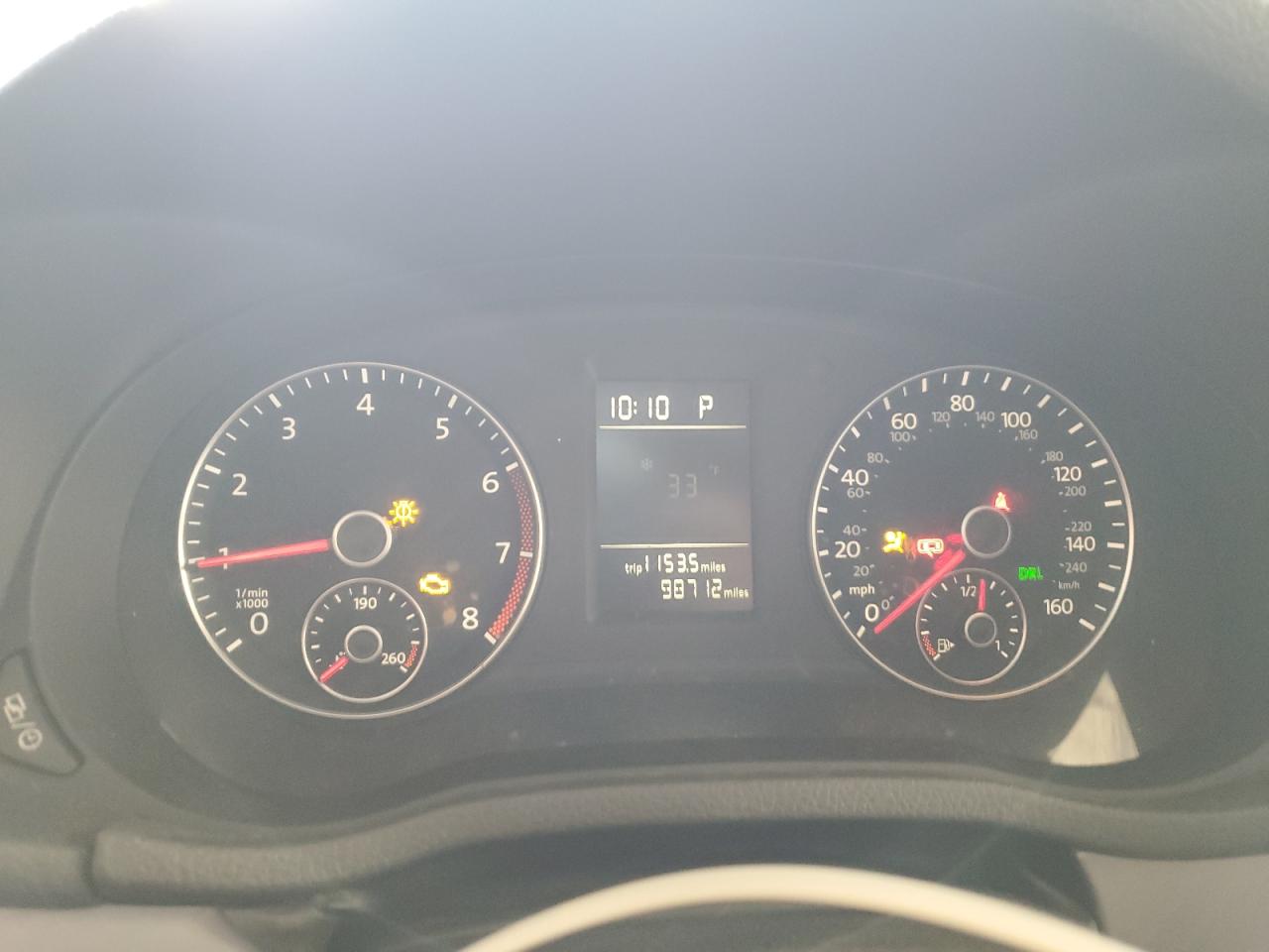 2015 Volkswagen Passat - Image 9