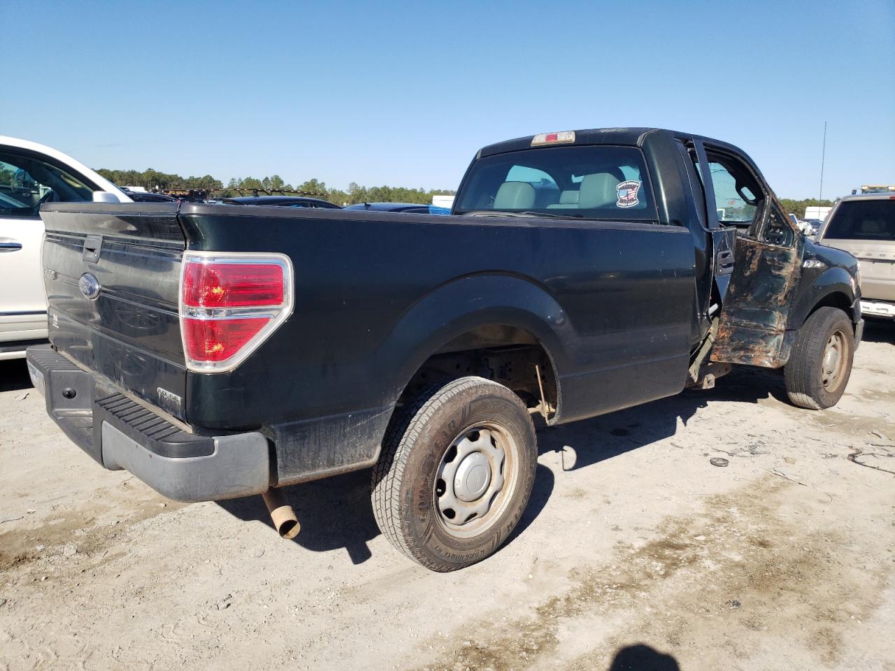 2013 Ford F-150 - Image 3