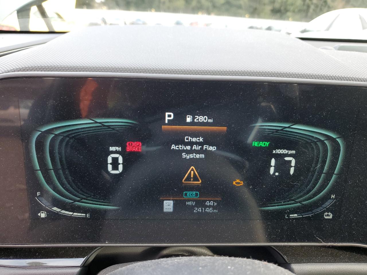 2024 Kia Niro - Image 9