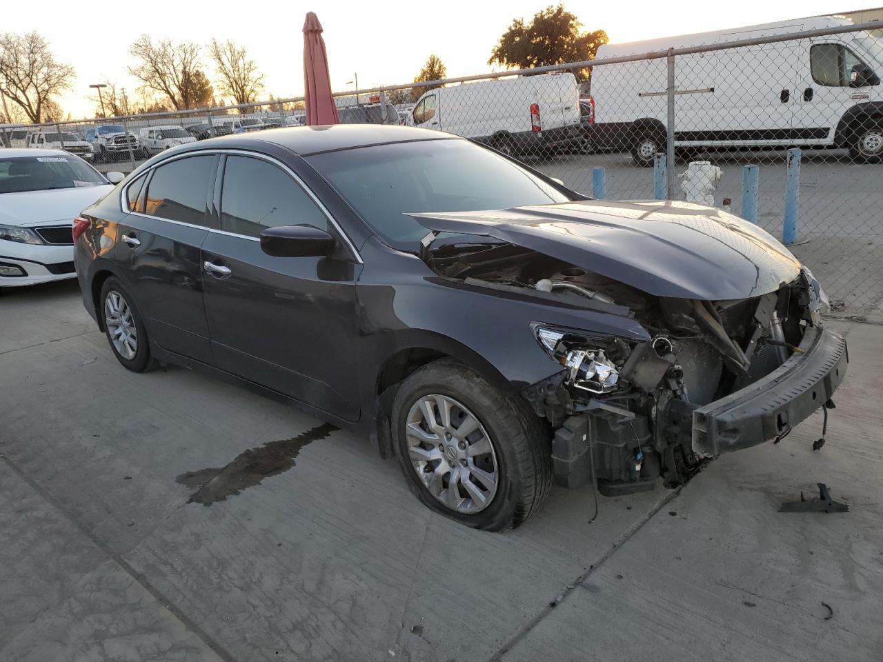 2017 Nissan Altima - Image 4