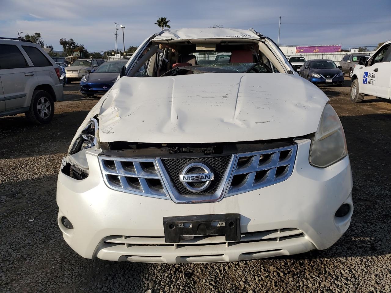 2011 Nissan Rogue - Image 5