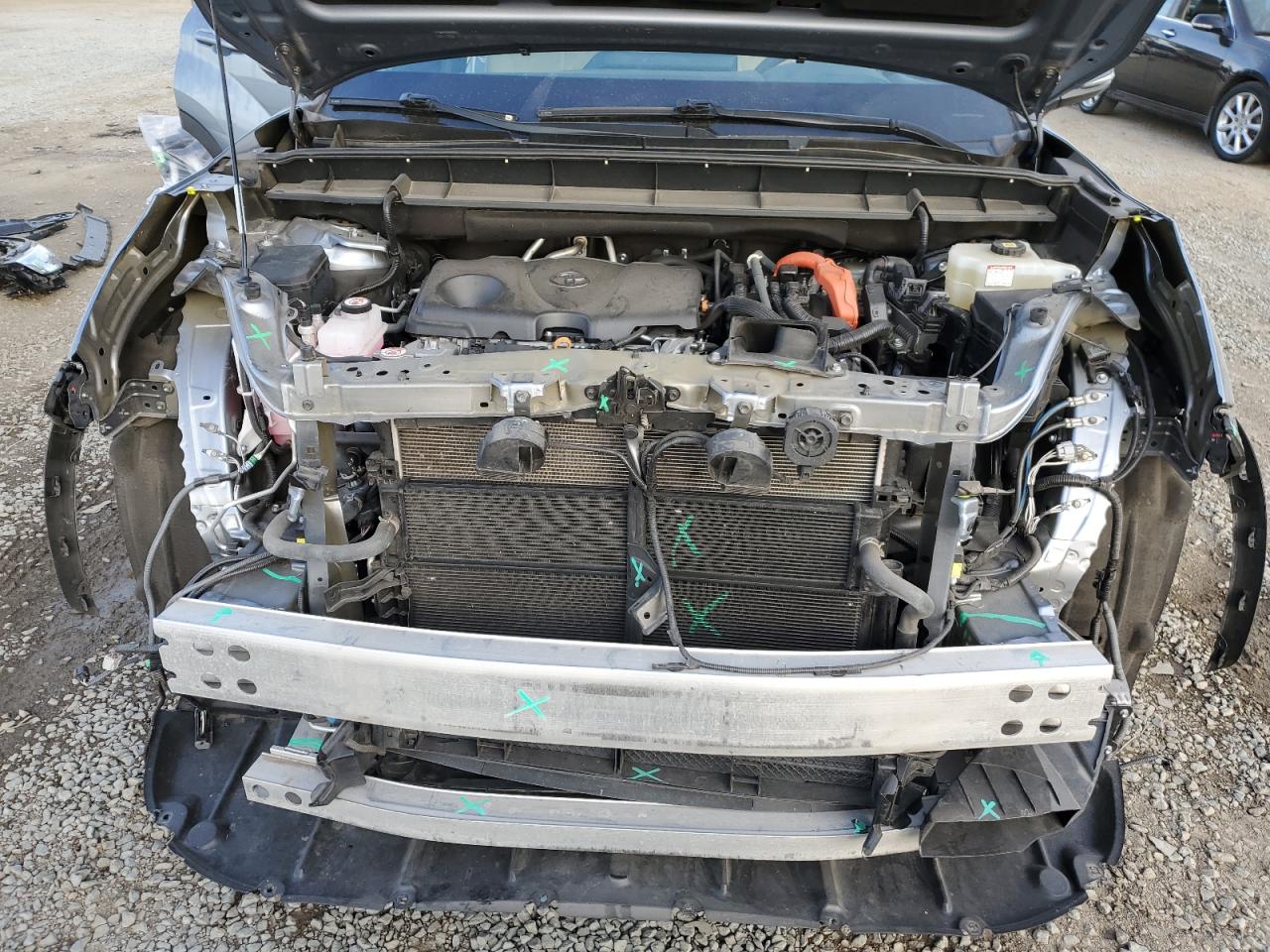 2021 Toyota Highlander - Image 12
