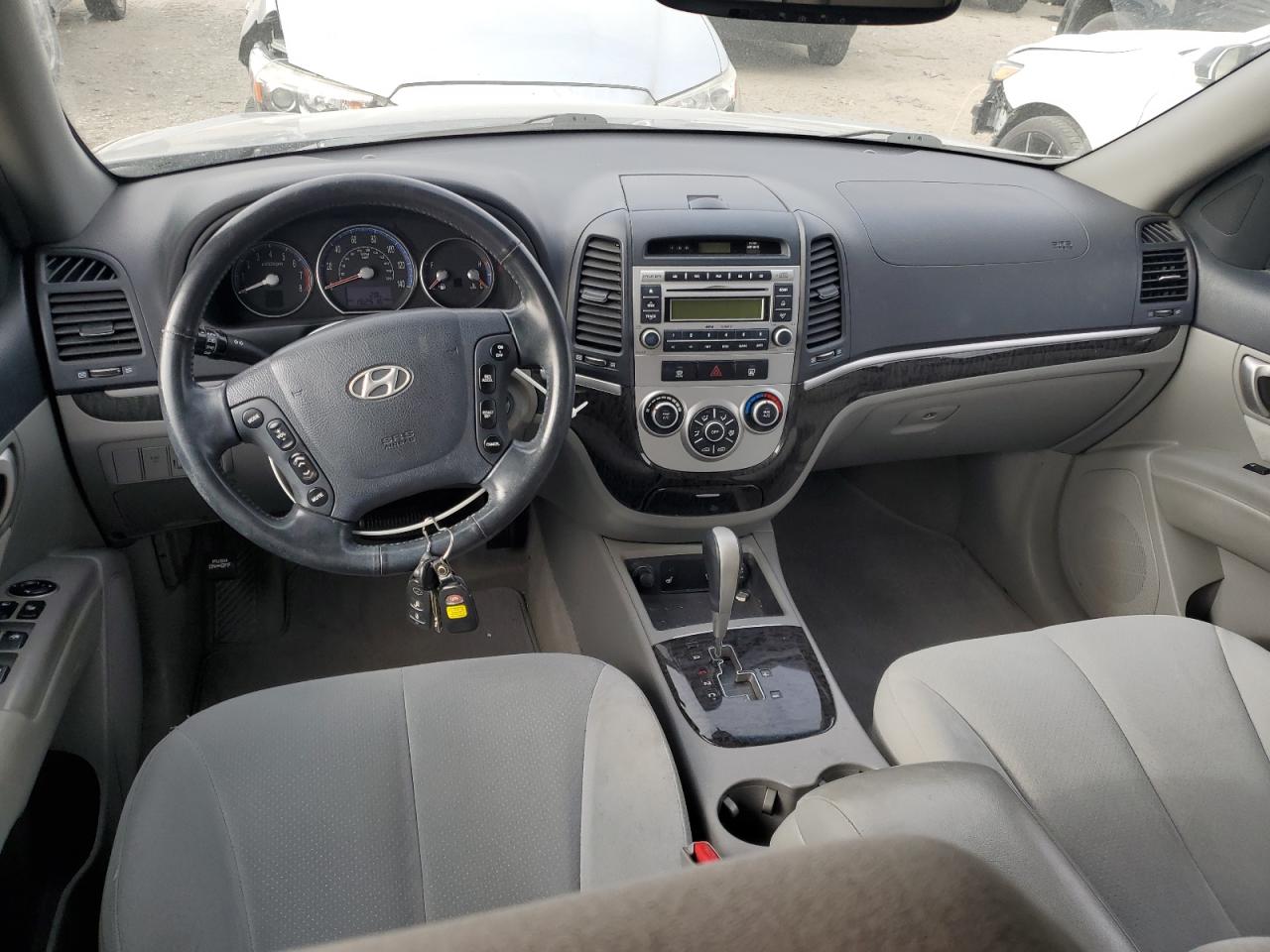 2008 Hyundai Santa Fe - Image 8