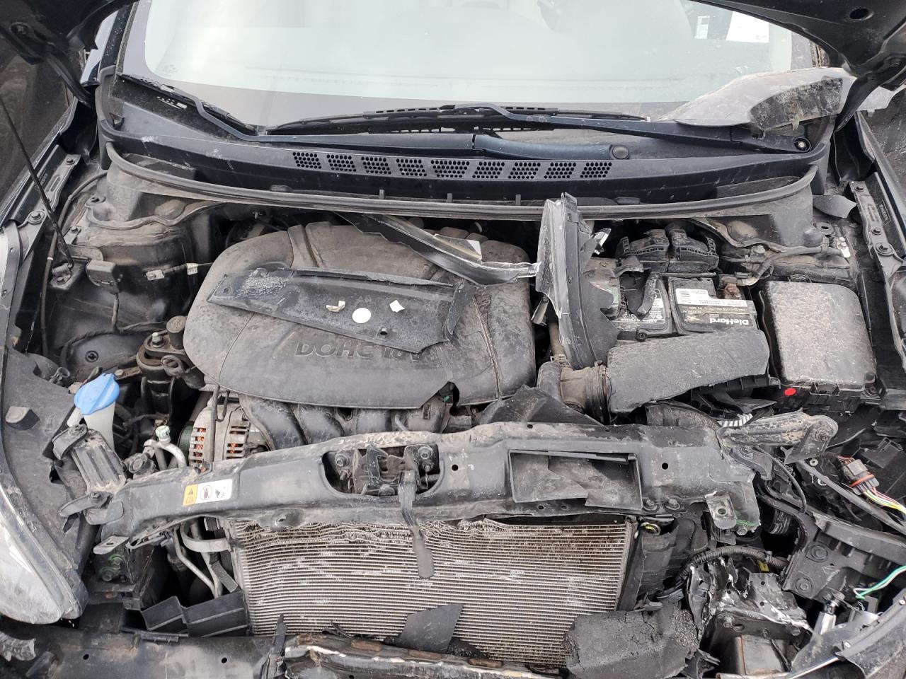 2016 Hyundai Elantra - Image 11