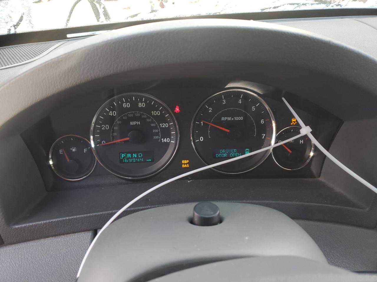 2007 Jeep Grand Cherokee - Image 9