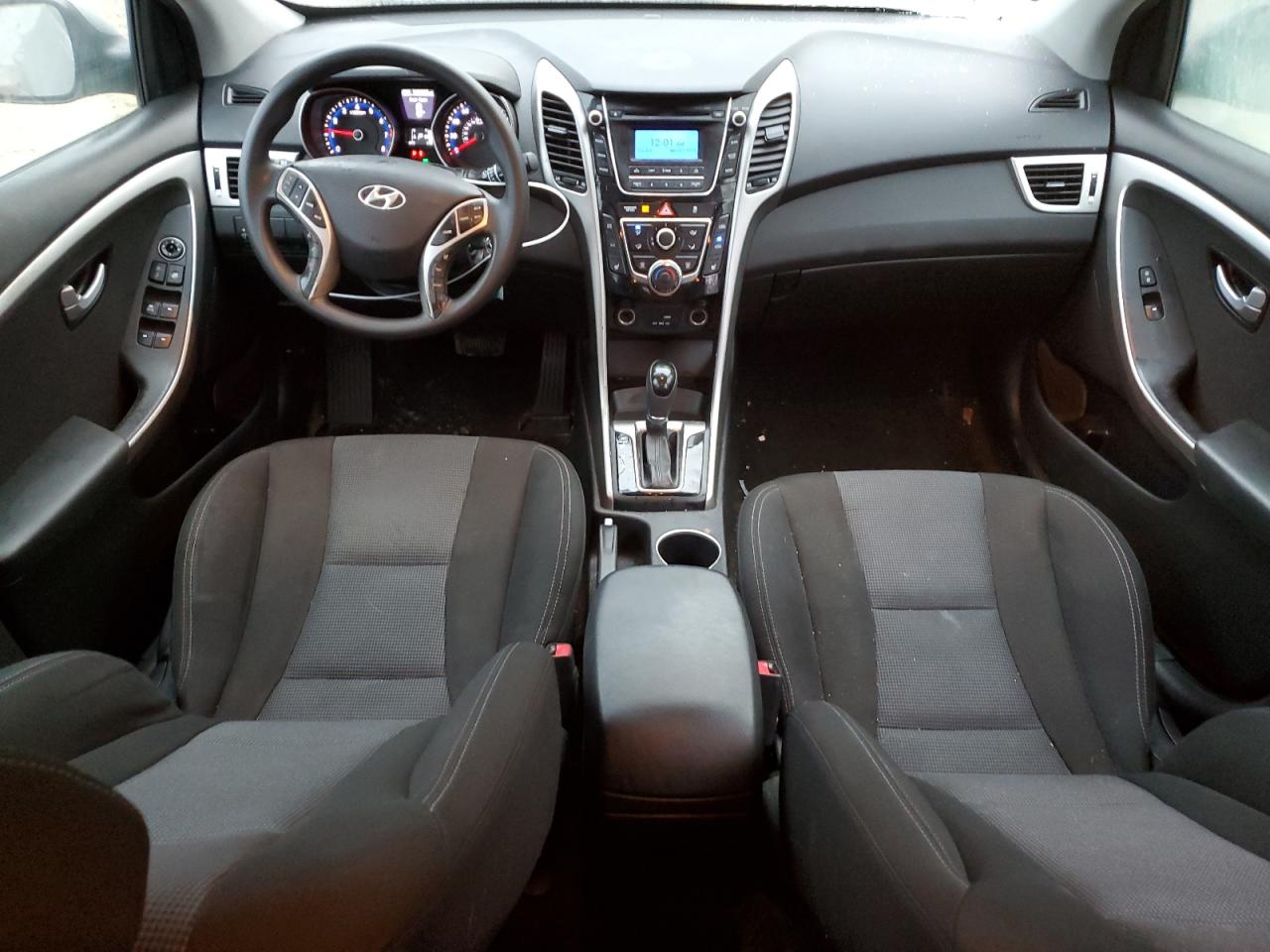 2015 Hyundai Elantra - Image 8
