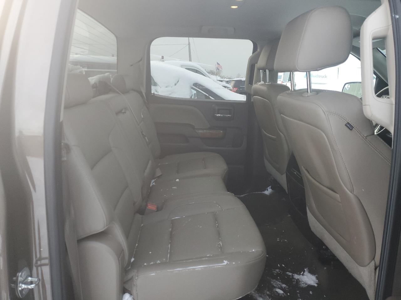 2015 GMC Sierra - Image 10