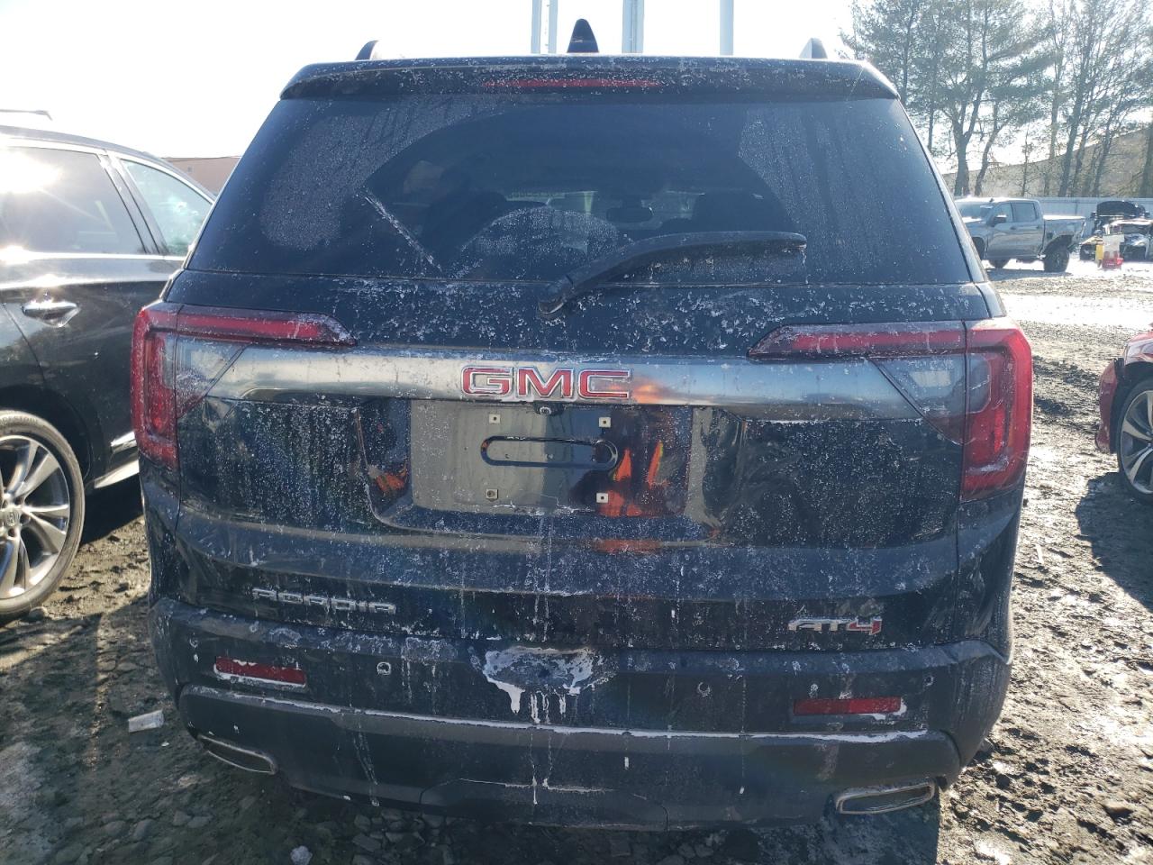 2021 GMC Acadia - Image 6