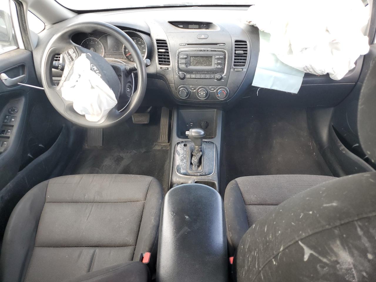 2018 Kia Forte - Image 8
