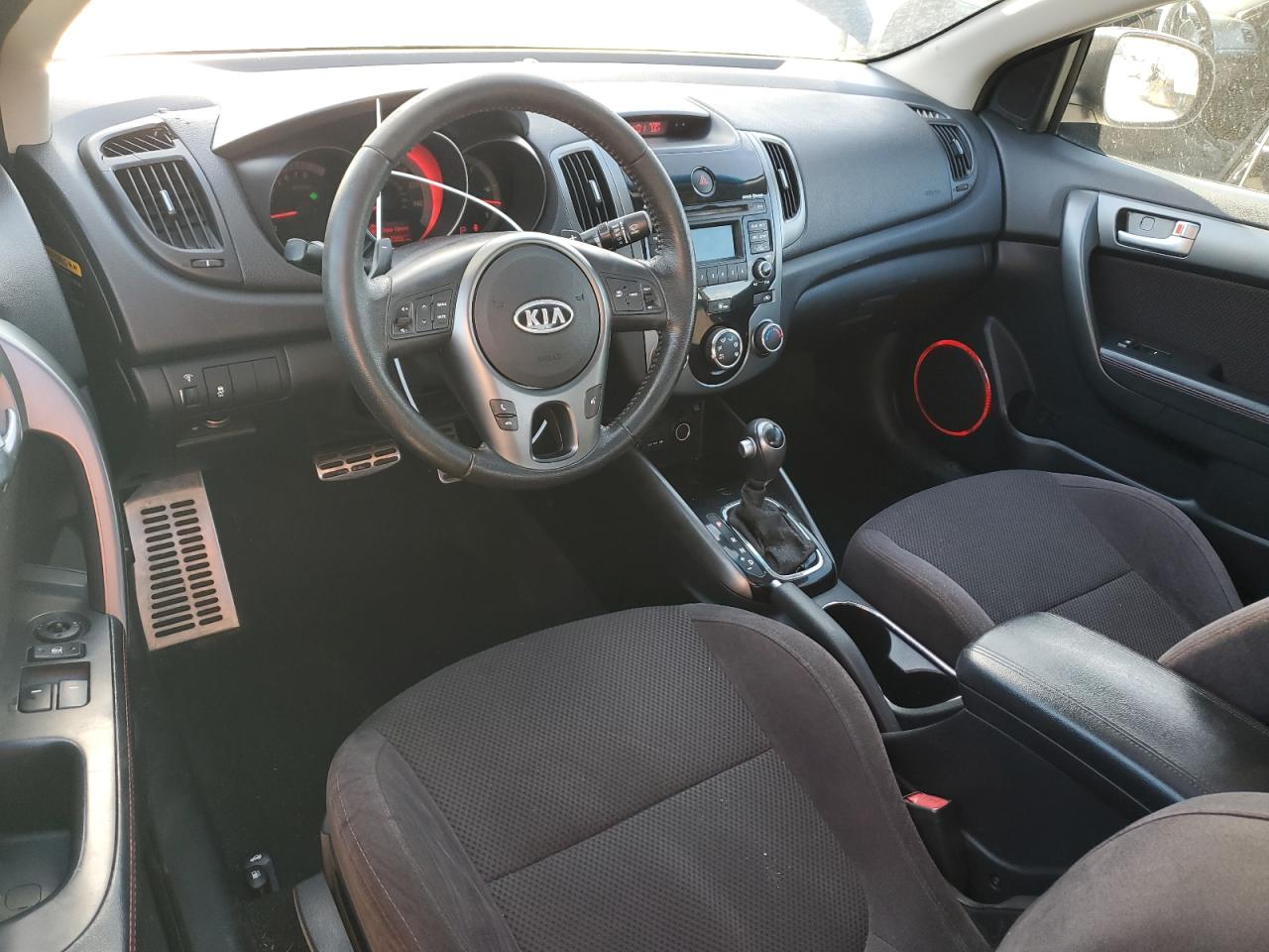 2012 Kia Forte - Image 8
