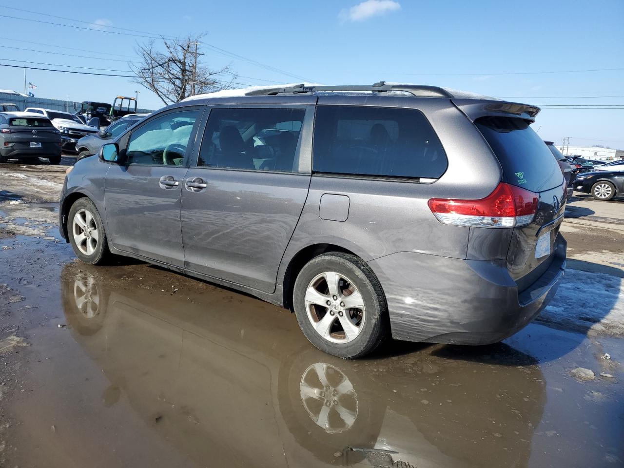 2011 Toyota Sienna - Image 2