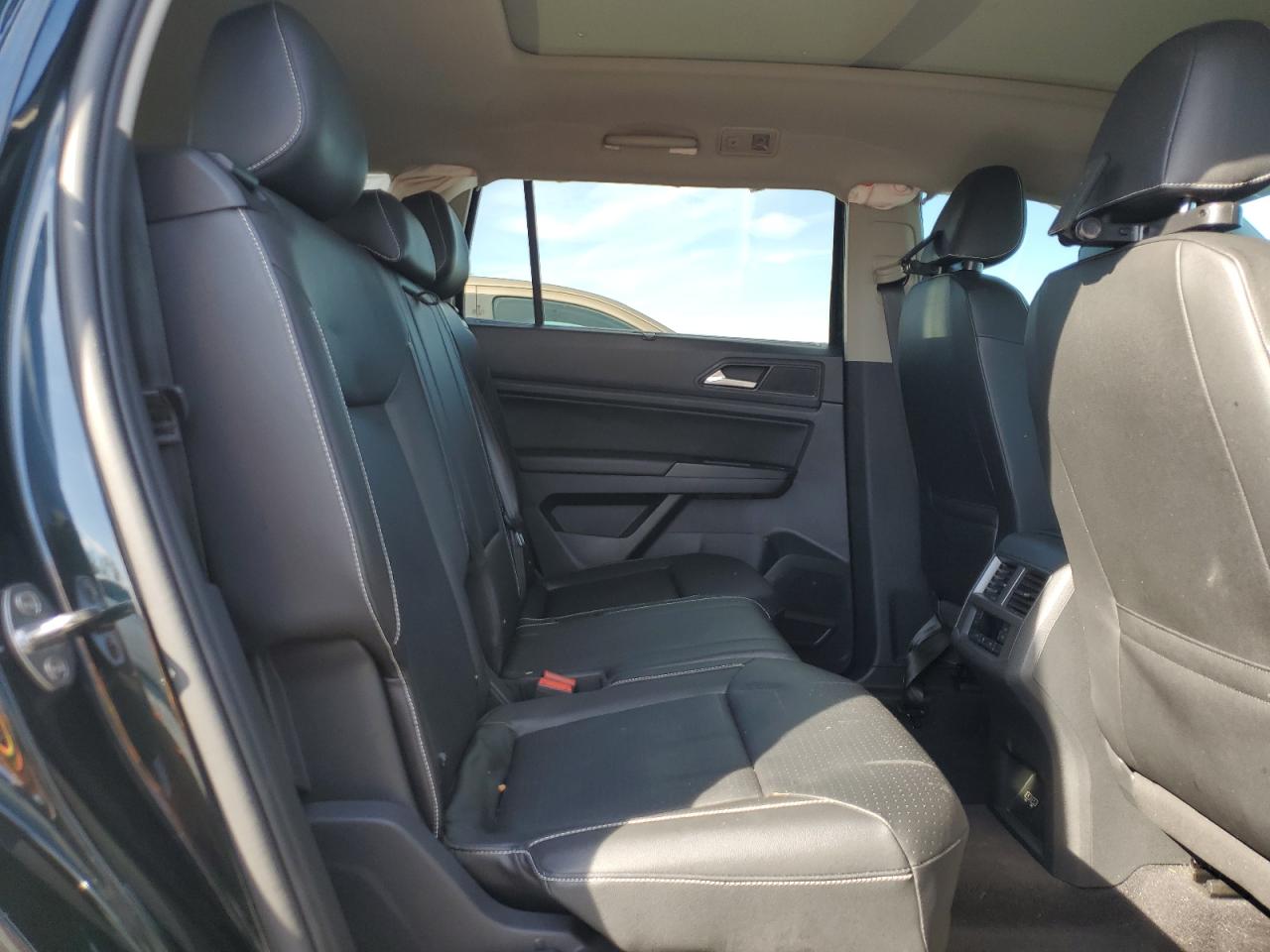 2021 Volkswagen Atlas - Image 11