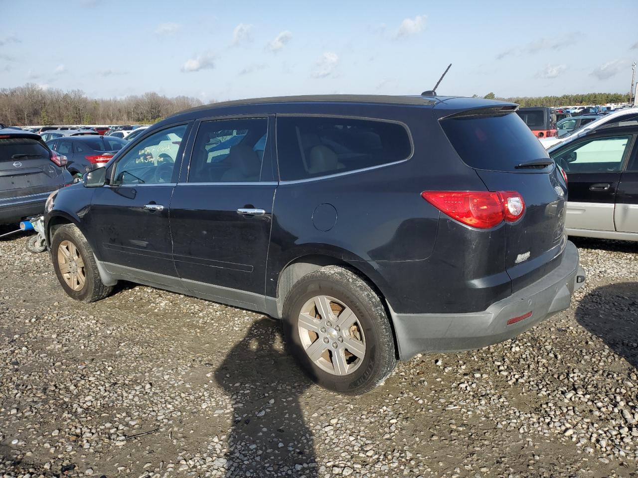2010 Chevrolet Traverse - Image 2