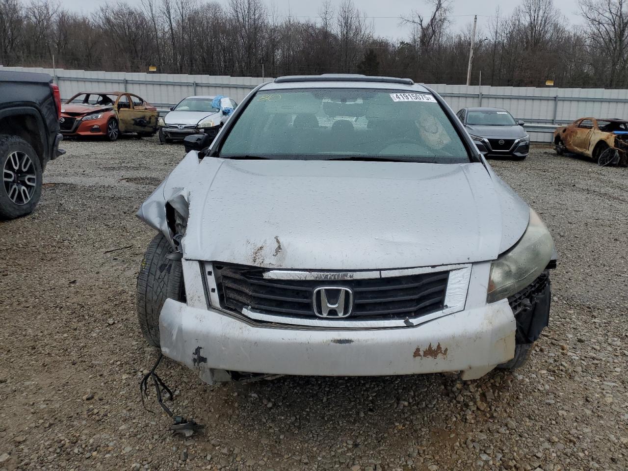 2009 Honda Accord - Image 5