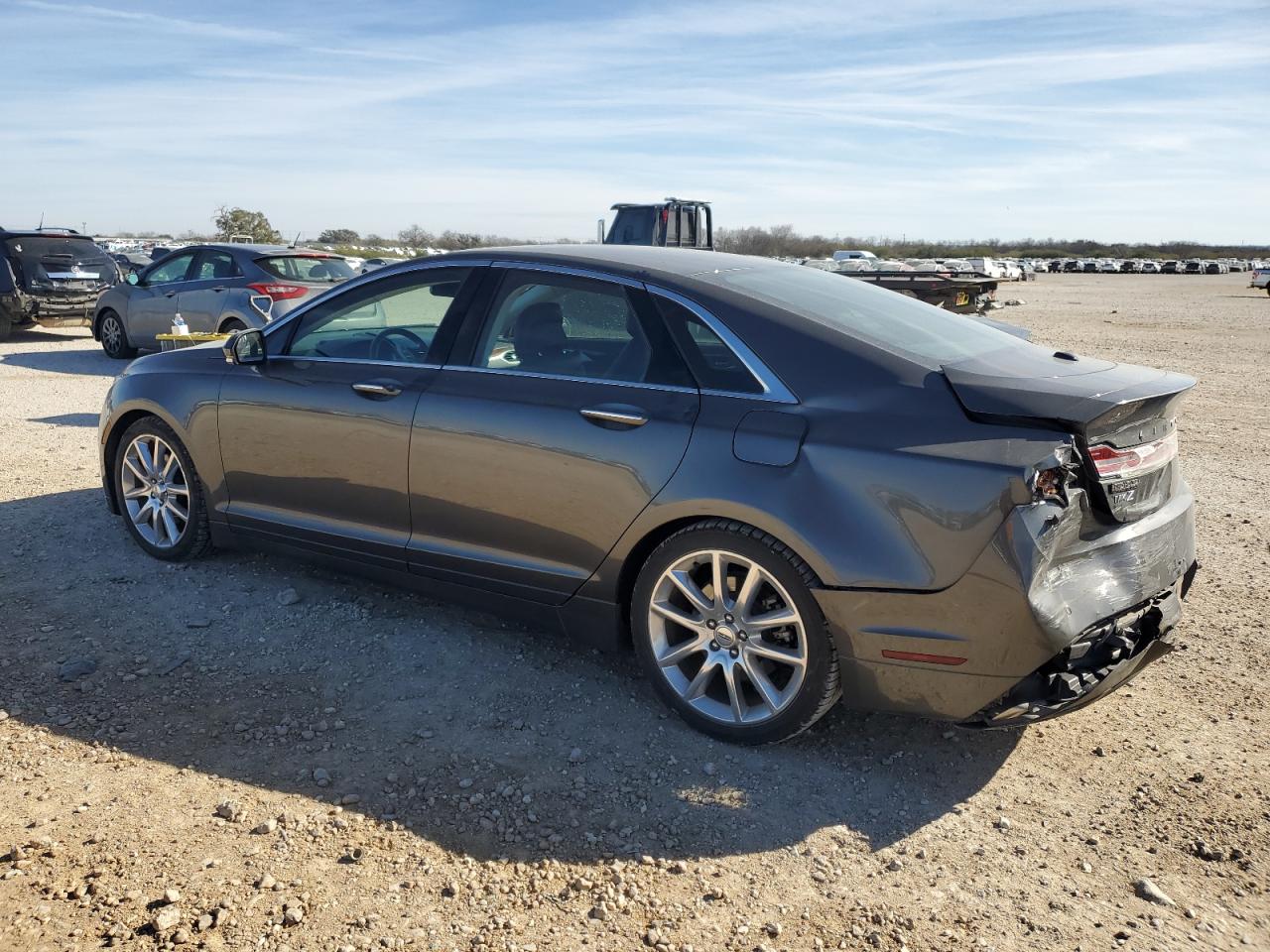 2016 Lincoln MKZ - Image 2