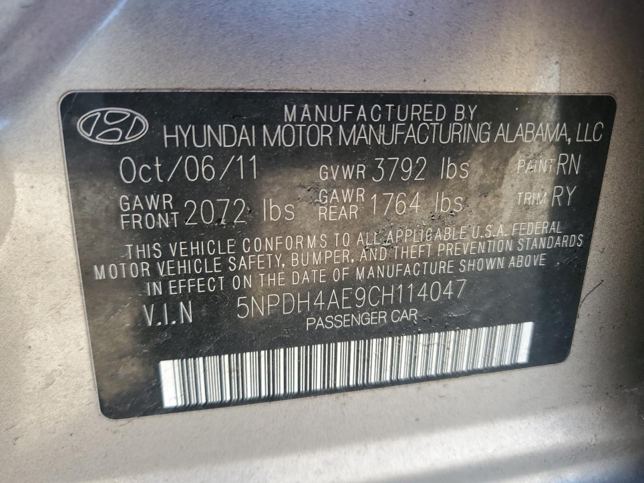 2012 Hyundai Elantra - Image 14