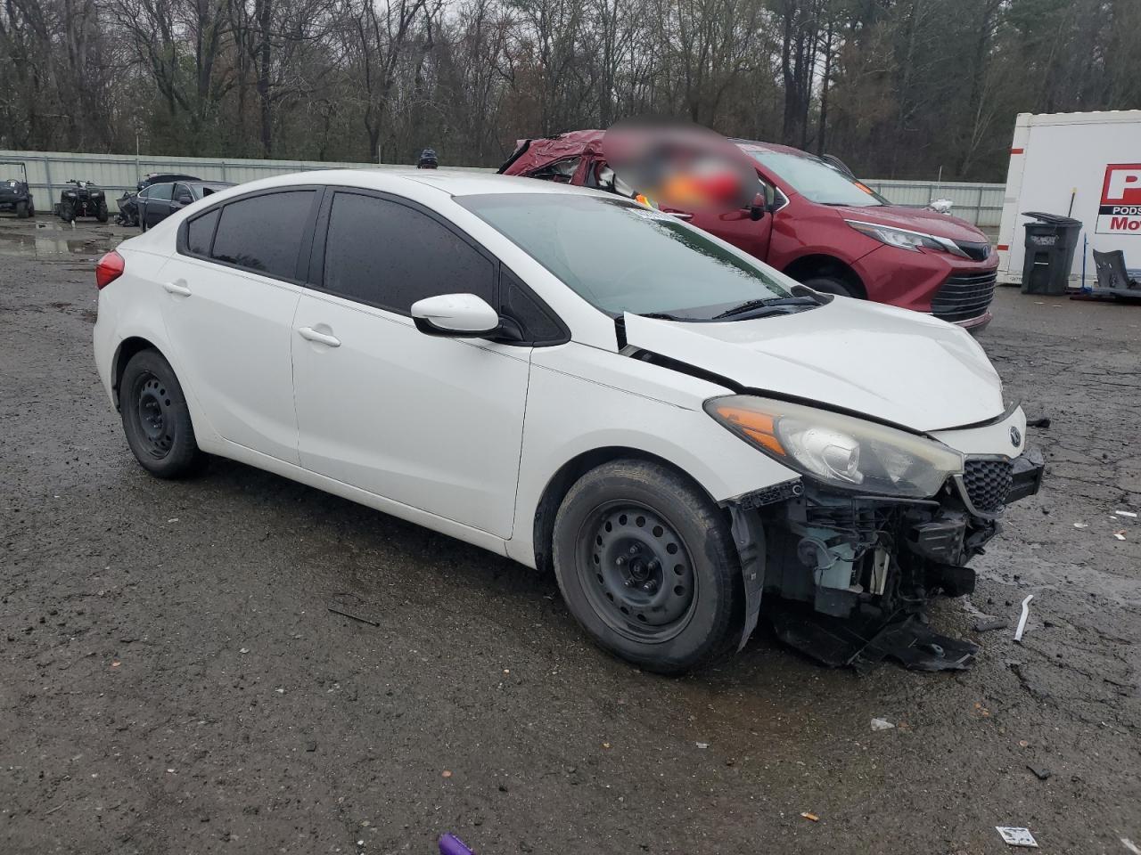 2016 Kia Forte - Image 4