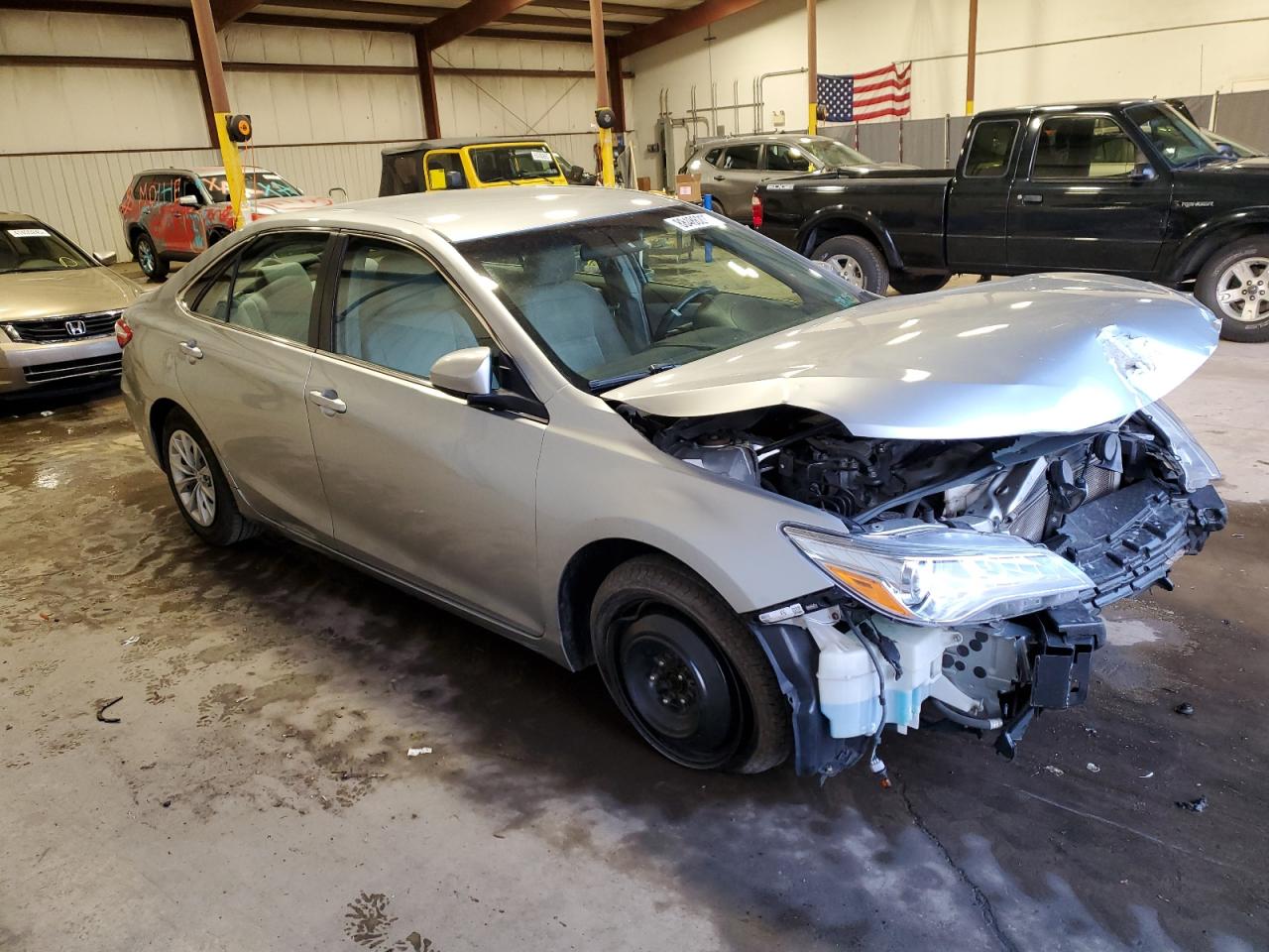 VIN 4T4BF1FK3FR460956 2015 TOYOTA CAMRY no.4